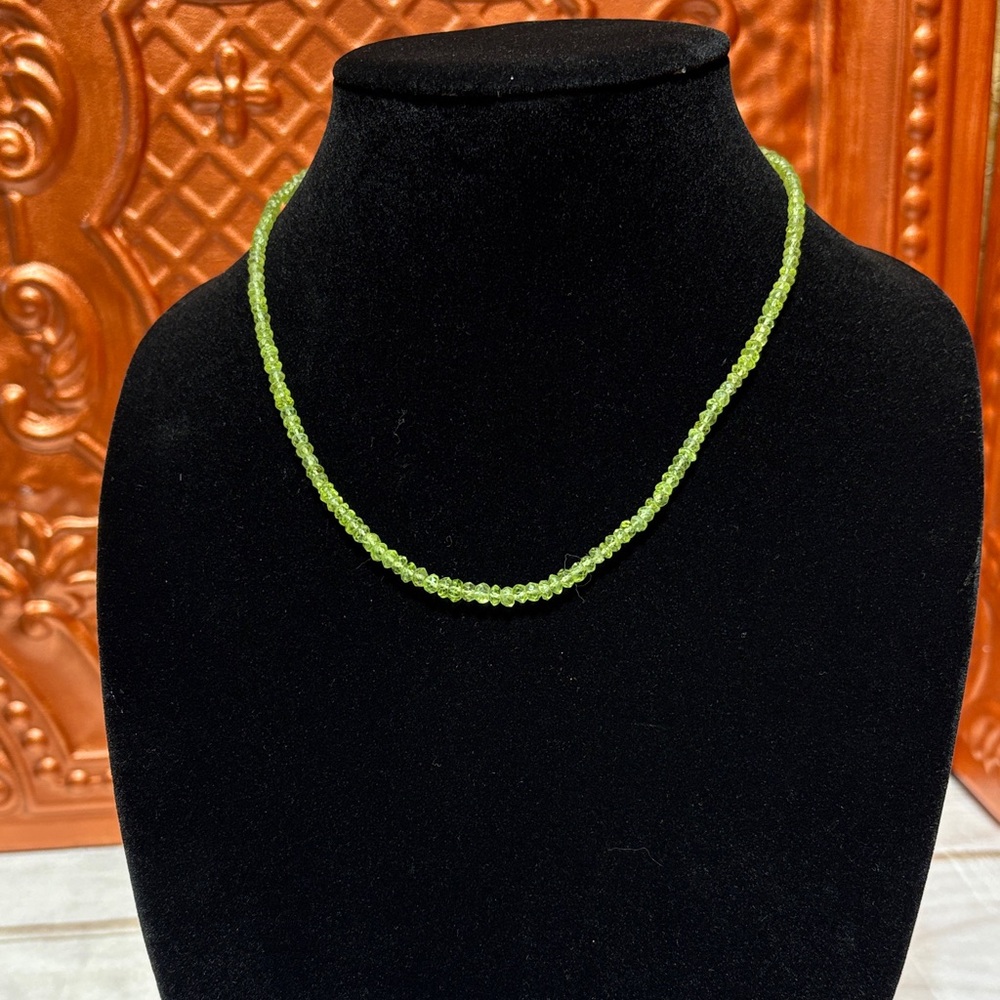 JTV Vibrant Green Beaded Necklace